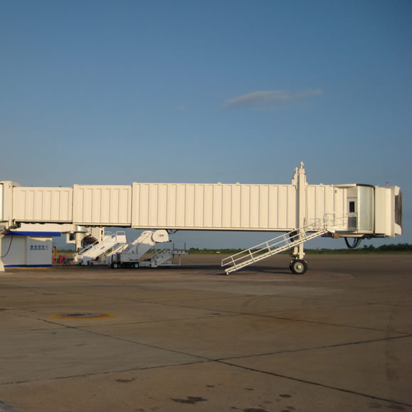 AeroWorks: Aeropasillos corrugados